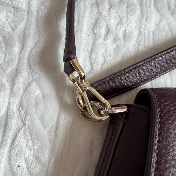 Kate Spade large run around maroon crossbody/convertible shoulder bag - Picture 10 of 11